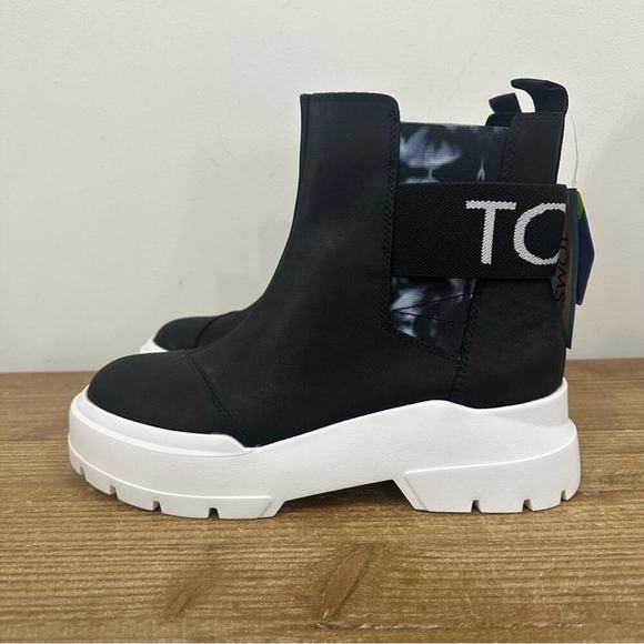 Toms Womens Alpargata Combat Black Leather Tie Dye Size 7 New - Picture 7 of 11